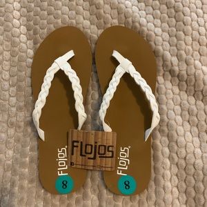 SALE!!!!! NWT Size 8 Flojo Flip flops